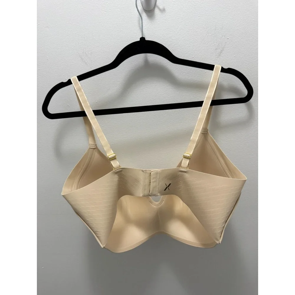 Knix Wingwoman Countour Bra Beige Nude Wireless Multi-Way Seamless Size 8 Medium